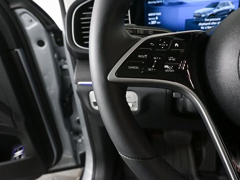 Certified 2026 Mercedes-Benz GLE 450e 4MATIC image 10