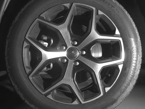 Used 2025 Jeep Compass Limited AWD/4WD image 12