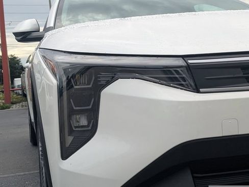Certified 2025 Kia K4 FWD image 11