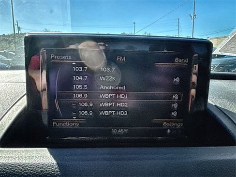 Used 2017 Audi Q3 2.0T Prestige w/ Prestige Package image 16