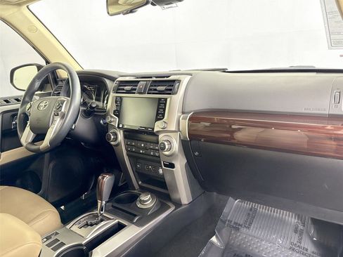 Used 2022 Toyota 4Runner Limited AWD/4WD image 44