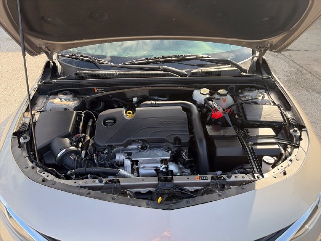 Used 2025 Chevrolet Malibu LT FWD image 21
