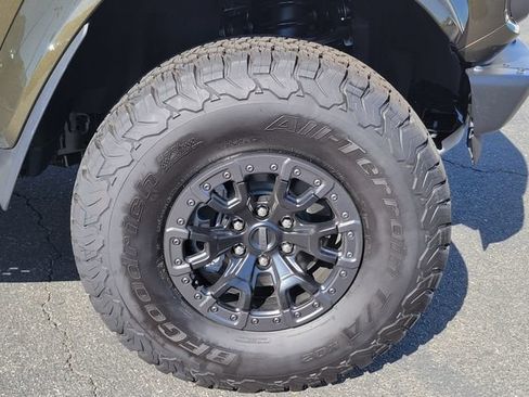 Used 2025 Ford Bronco Raptor AWD/4WD image 6