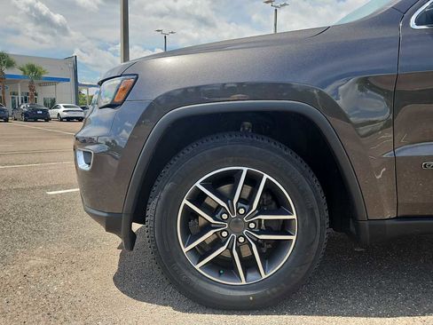 Used 2020 Jeep Grand Cherokee Limited w/ Luxury Group II AWD/4WD image 19