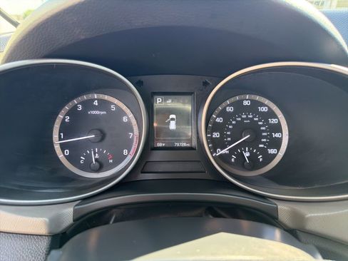 Used 2017 Hyundai Santa Fe Sport image 16