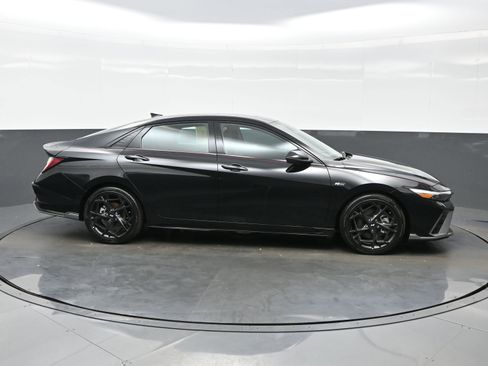 Certified 2025 Hyundai Elantra N Line image 7