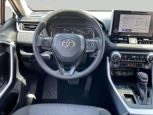Used 2025 Toyota RAV4 XLE FWD image 6