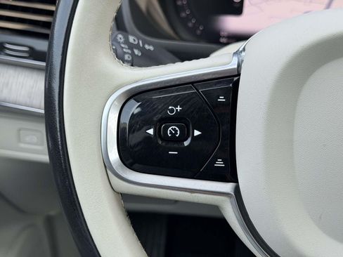 Used 2023 Volvo XC90 B6 Core w/ Climate Package AWD/4WD image 9