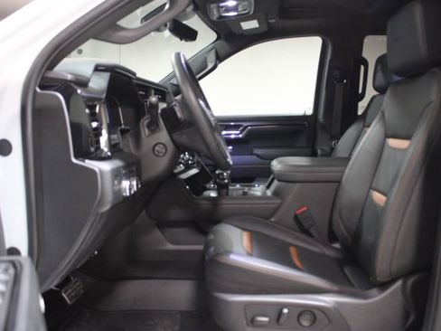 Certified 2024 GMC Sierra 1500 AT4 w/ Technology Package image 9