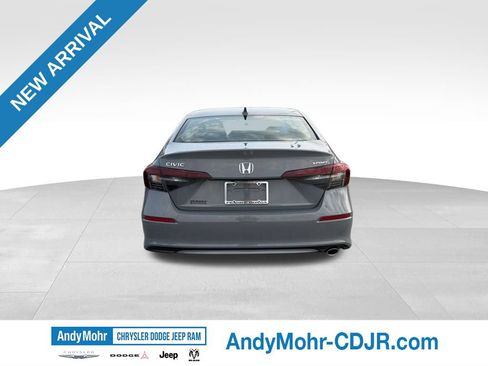 Used 2025 Honda Civic Sport image 6