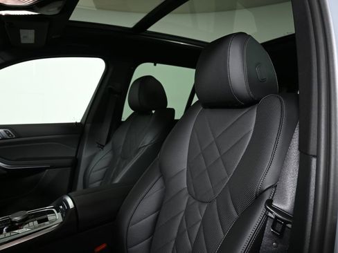New 2026 BMW X5 xDrive40i w/ M Sport Package image 16