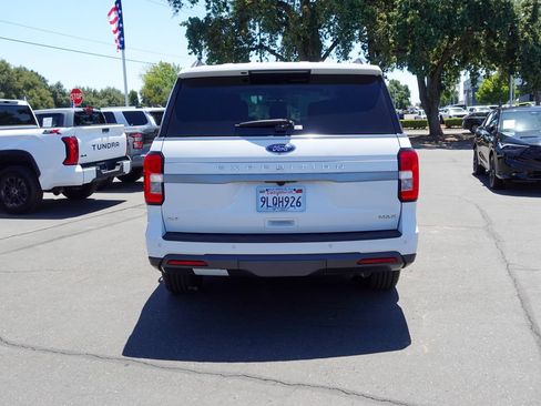 Used 2024 Ford Expedition Max XLT AWD/4WD image 7