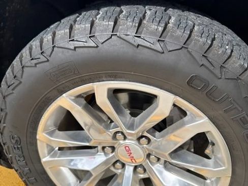 Used 2021 GMC Sierra 1500 SLT AWD/4WD image 29