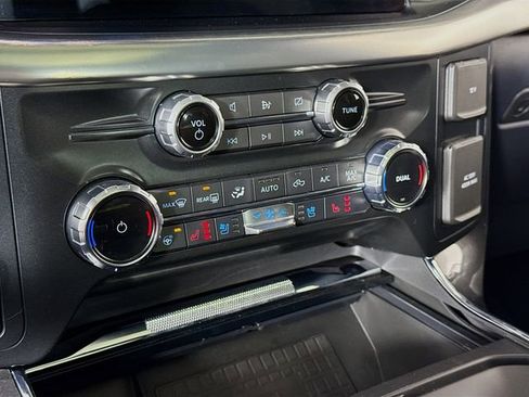 Certified 2022 Ford F150 Lariat w/ Equipment Group 502A High image 16