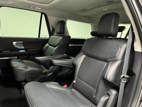 Used 2025 Ford Expedition Platinum AWD/4WD image 43