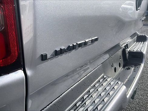Used 2021 RAM 1500 Limited w/ Night Edition image 8