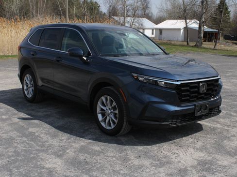 Used 2025 Honda CR-V EX-L image 3