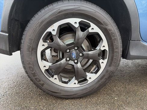 Used 2021 Subaru Crosstrek 2.0i Premium image 11