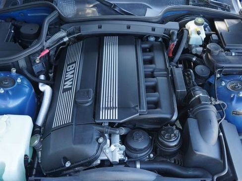 Used 2001 BMW Z3 3.0i RWD image 3