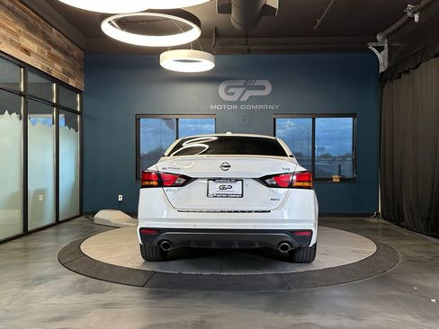 Used 2022 Nissan Altima 2.5 SR image 4