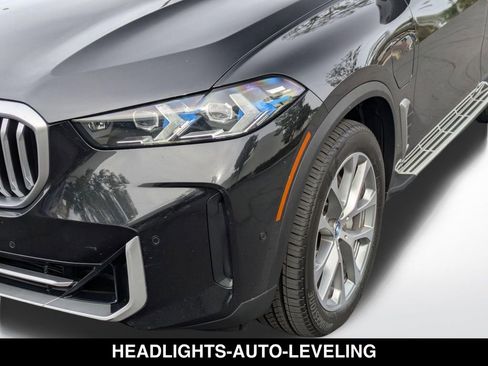 Used 2025 BMW X5 xDrive50e AWD/4WD image 10