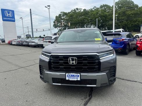 New 2026 Honda Pilot Touring image 2