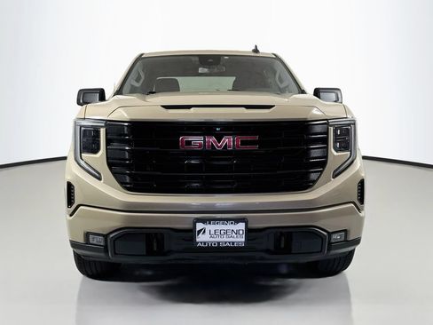 Used 2023 GMC Sierra 1500 Elevation RWD image 2