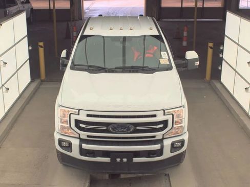 Used 2022 Ford F250 Lariat w/ Lariat Ultimate Package image 3