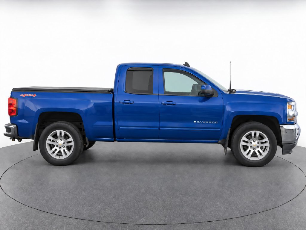 Used 2018 Chevrolet Silverado 1500 LT w/ All Star Edition AWD/4WD image 10