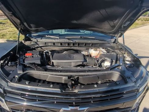 Used 2025 Chevrolet Suburban RST w/ Comfort Package AWD/4WD image 36