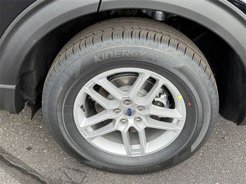 New 2026 Ford Explorer Active image 9