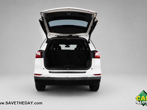 Used 2020 Chevrolet Equinox LT w/ Driver Convenience Package FWD image 12