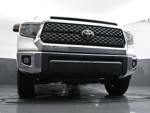 Used 2021 Toyota Tundra SR5 w/ SR5 Upgrade Package AWD/4WD image 36