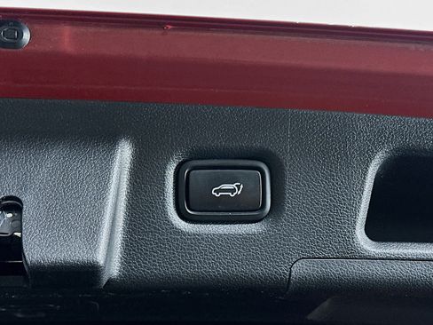 Used 2019 Hyundai Santa Fe Limited FWD image 29