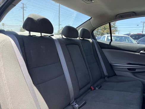 Used 2010 Honda Accord EX image 19