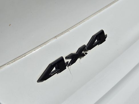 Used 2024 Jeep Grand Cherokee L Summit w/ High Altitude Package image 12