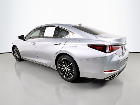 Used 2024 Lexus ES 350 w/ Premium Package image 8