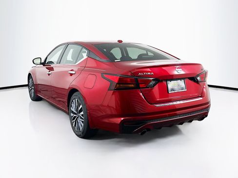 Used 2023 Nissan Altima 2.5 SV w/ SV Premium Package FWD image 5