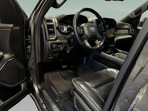 Used 2020 RAM 1500 Limited w/ Body Color Bumper Group image 9