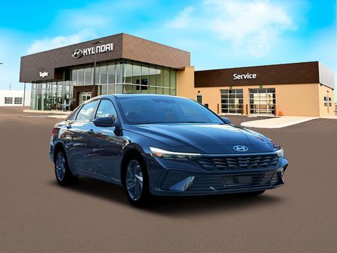 New 2026 Hyundai Elantra SEL Sport Premium FWD image 11