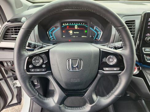 Certified 2022 Honda Odyssey Touring image 9