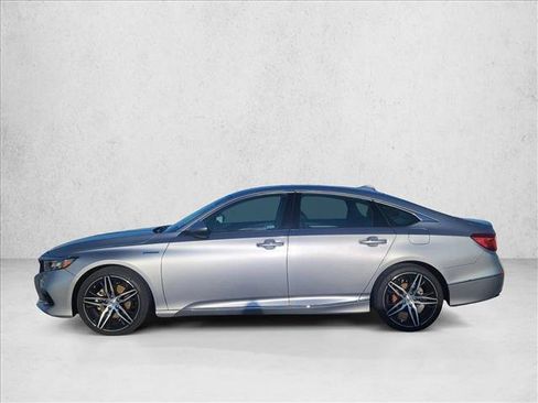 Used 2021 Honda Accord Touring image 4