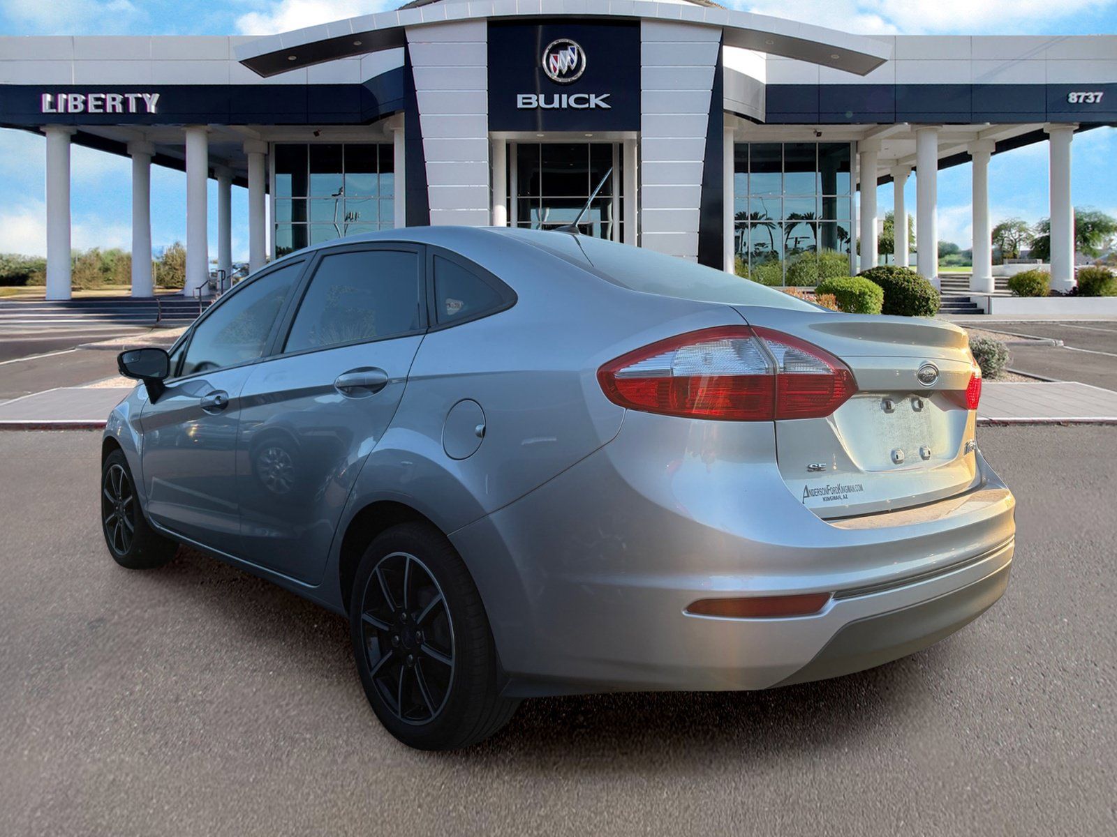 Used 2019 Ford Fiesta SE FWD image 3
