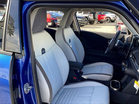 Used 2025 MINI Cooper S image 8