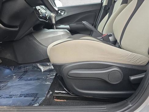 Used 2012 Nissan Juke SV image 28