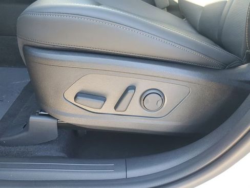 New 2026 Kia Sorento S w/ S Panoramic Sunroof Package image 16