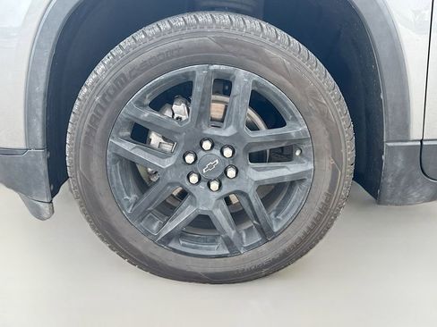 Used 2020 Chevrolet Traverse LS FWD image 34