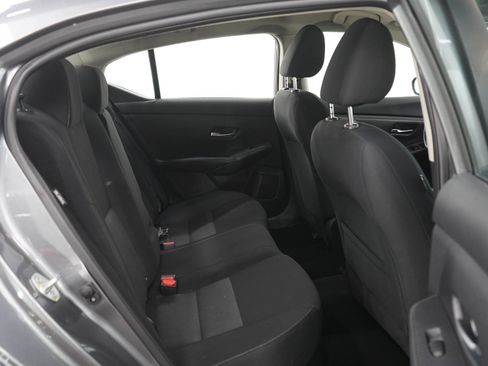 Used 2022 Nissan Sentra SV w/ Electronics Package FWD image 12