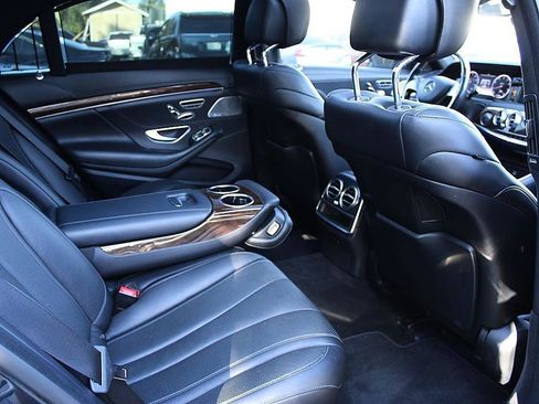 Used 2014 Mercedes-Benz S 550 Sedan image 19