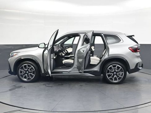 Used 2026 BMW X1 xDrive28i w/ Technology Package AWD/4WD image 37